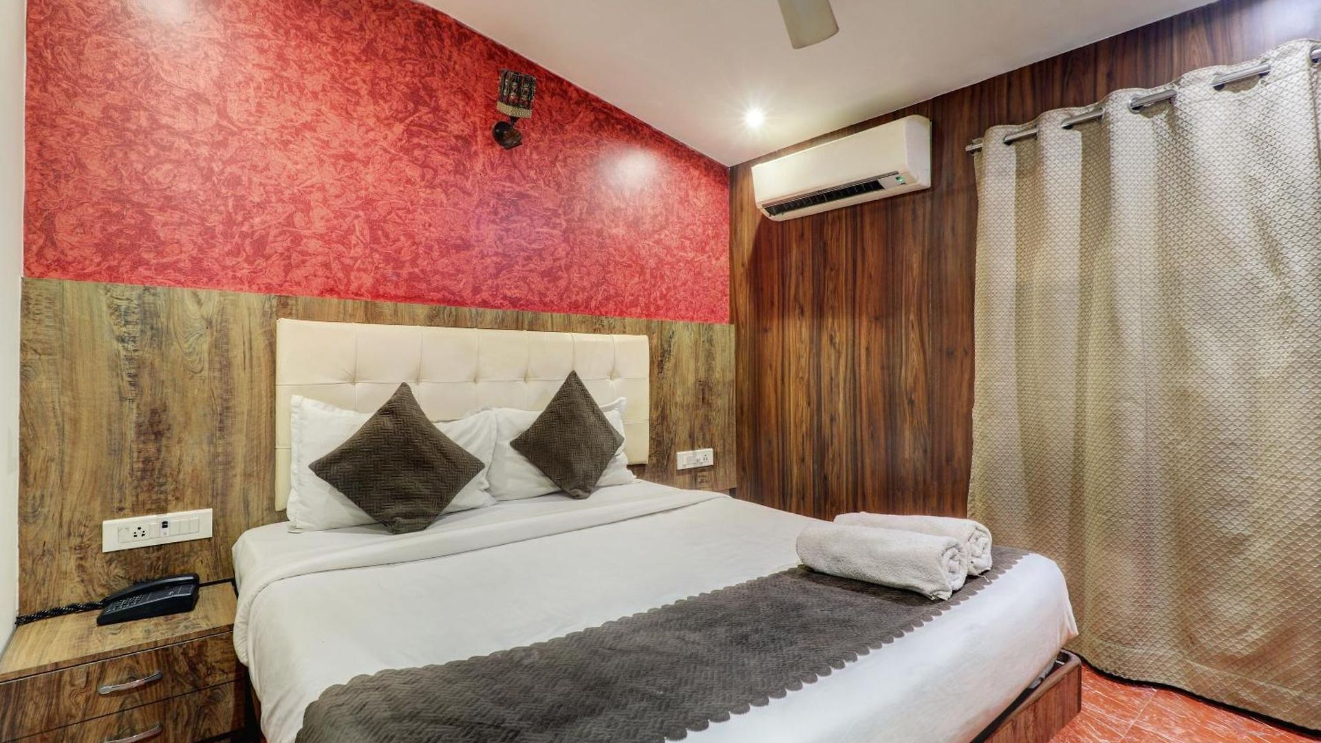 A. K. International - Hotel