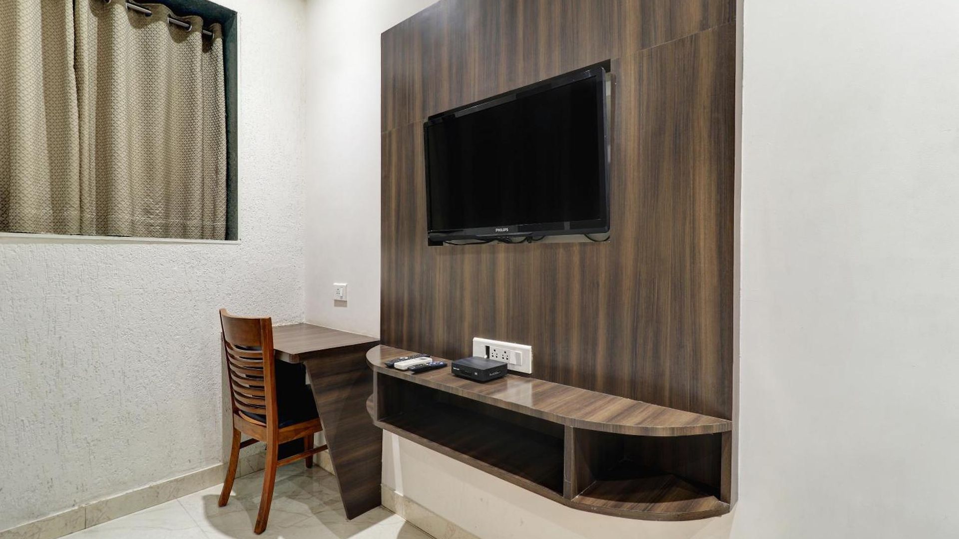 A. K. International - Hotel 3*