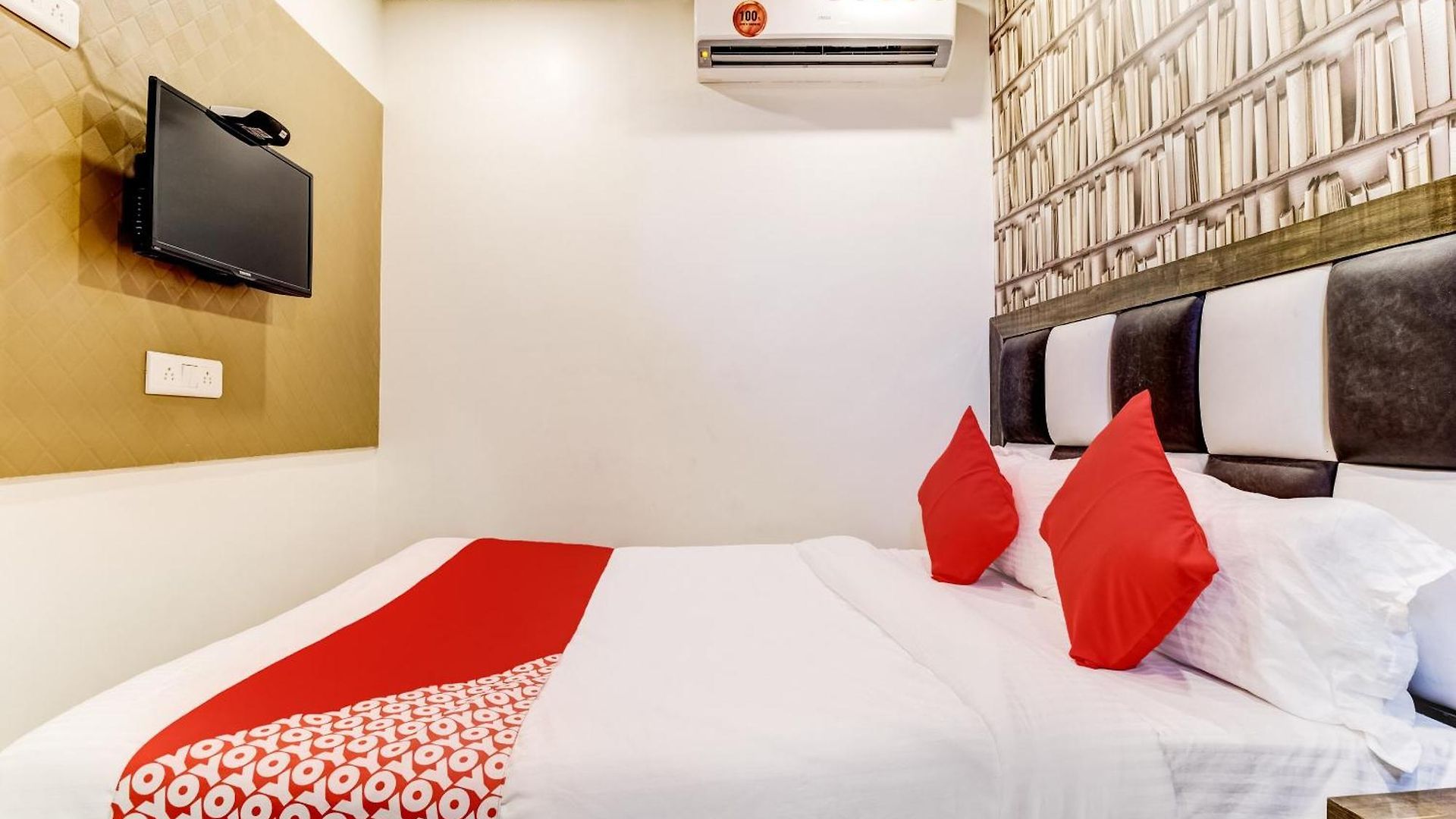 Oyo Flagship Qubic Hotel Mumbai