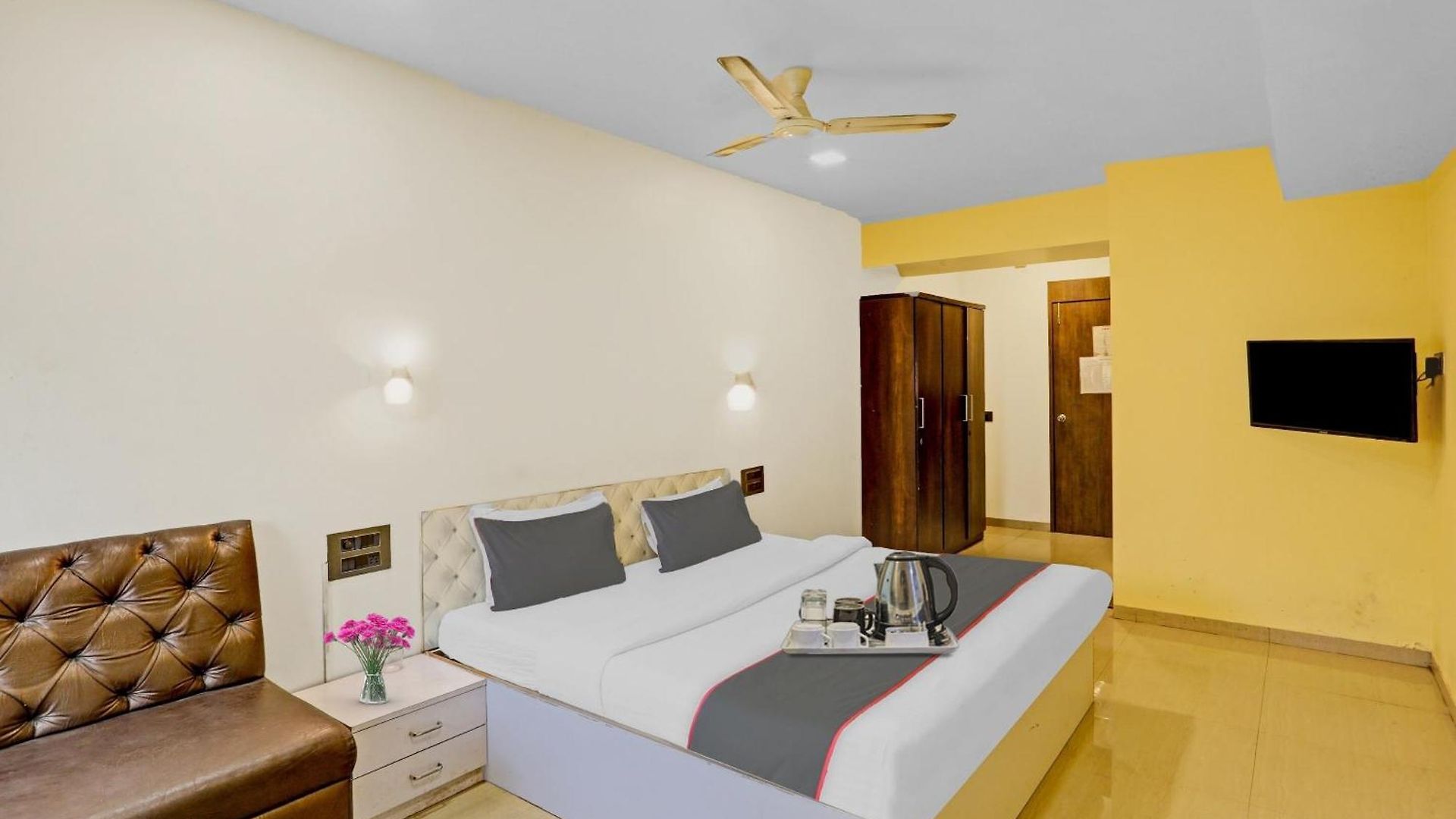Oyo Salt House Hotel 3*
