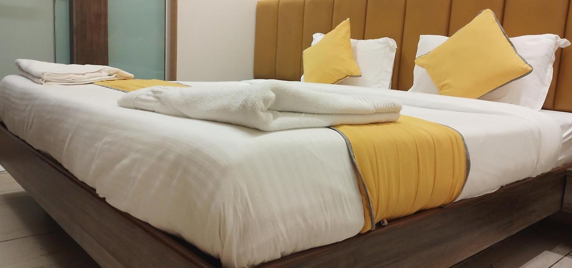 Hotel Shine Hospitality Group