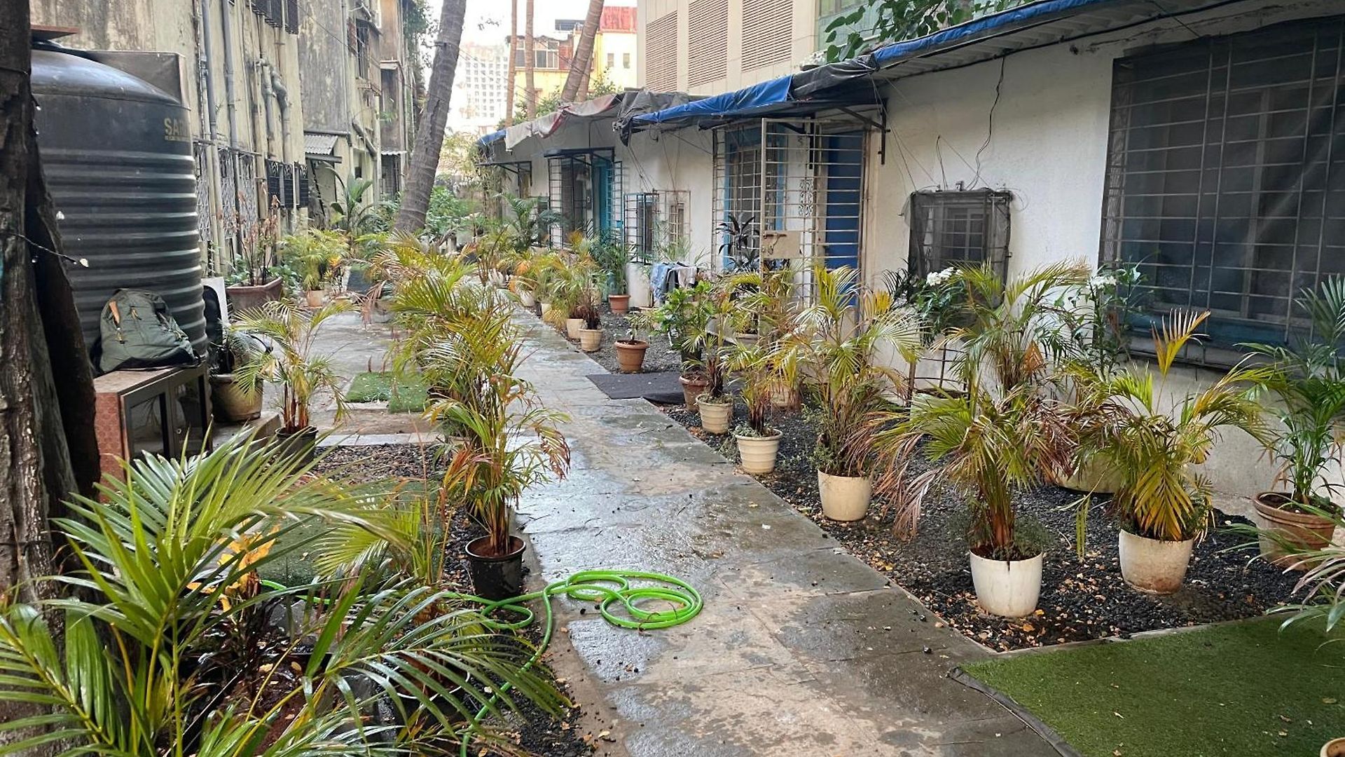 Independent 25 Corner House Bandra West Apartment
