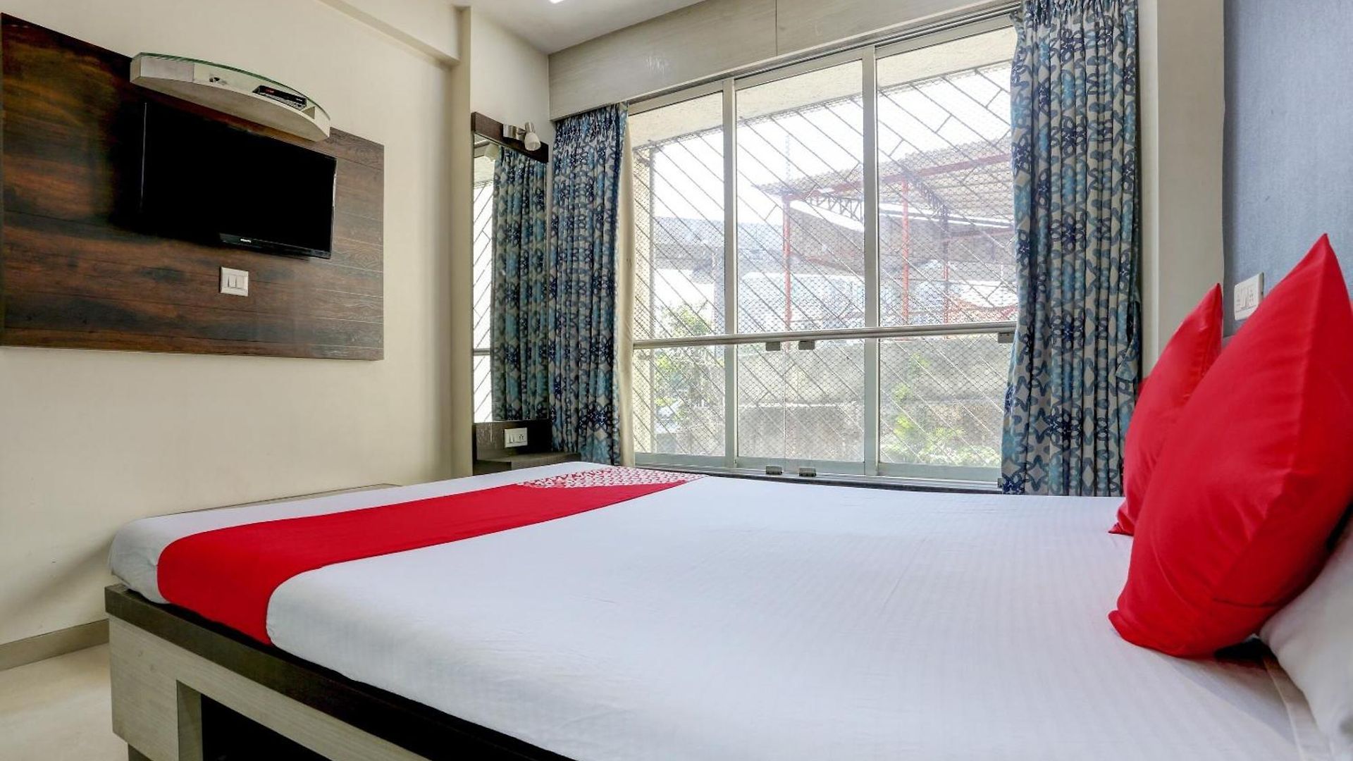 Fabhotel Nishita Hotel