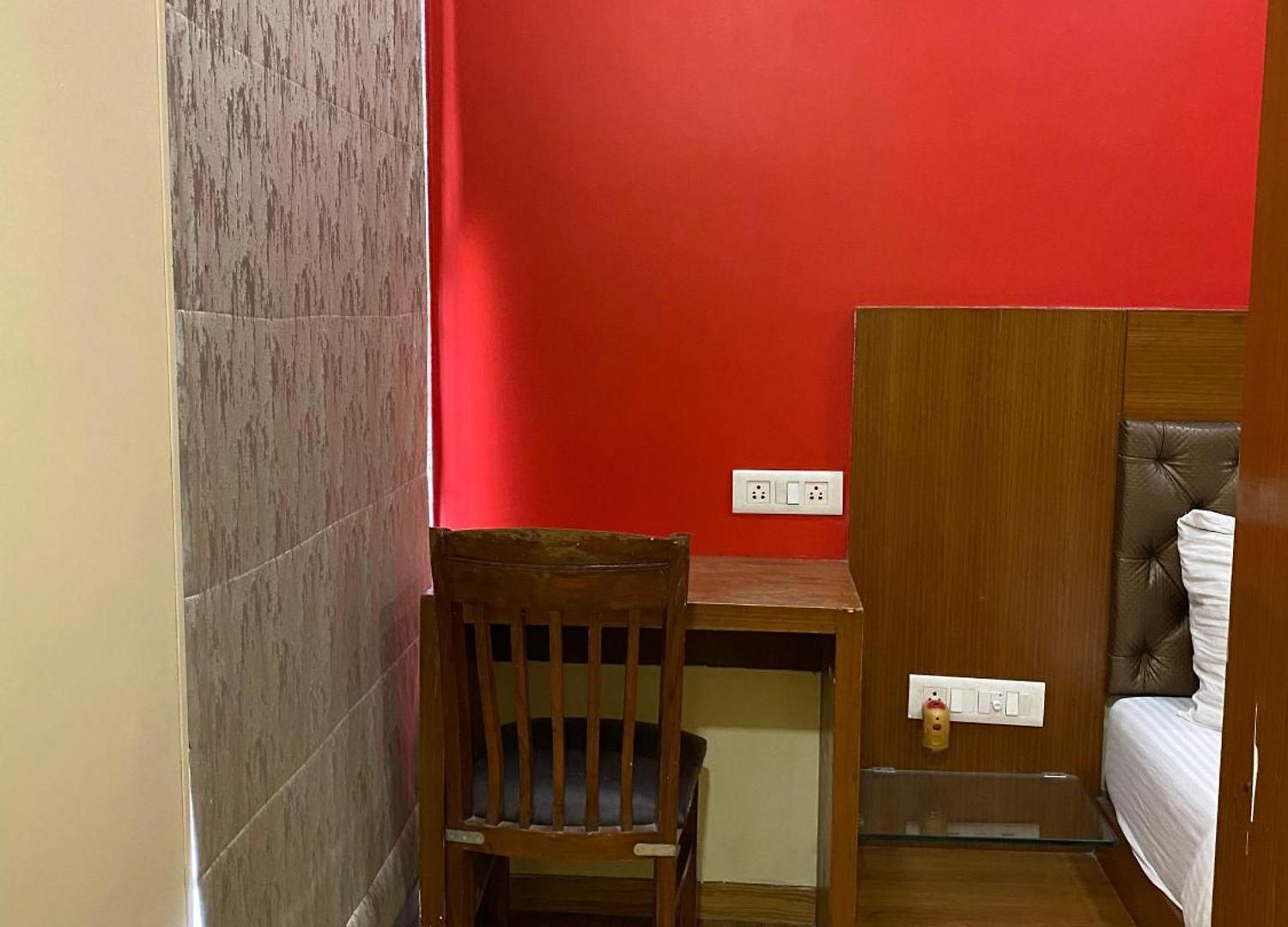 Arton Regency - Near International Airport Hotel Mumbai