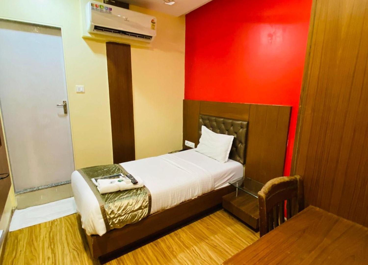 Arton Regency - Near International Airport 3* Mumbai