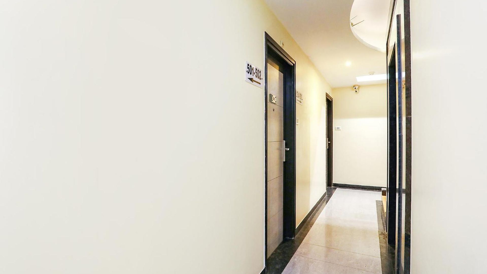 Fabhotel Shubhangan - Nr Bandra