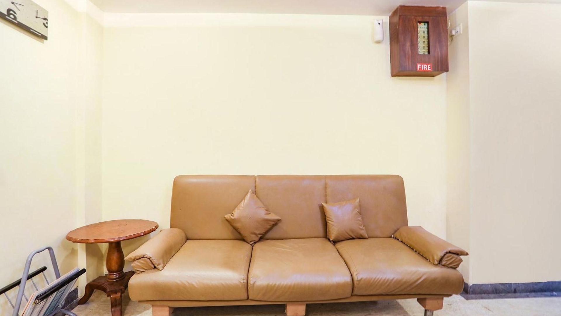 Fabhotel Shubhangan - Nr Bandra Hotel