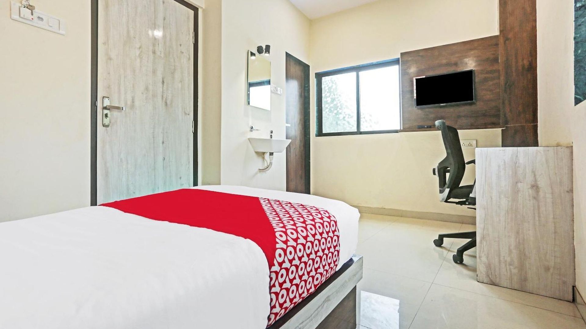 O Tawakkal Hotel