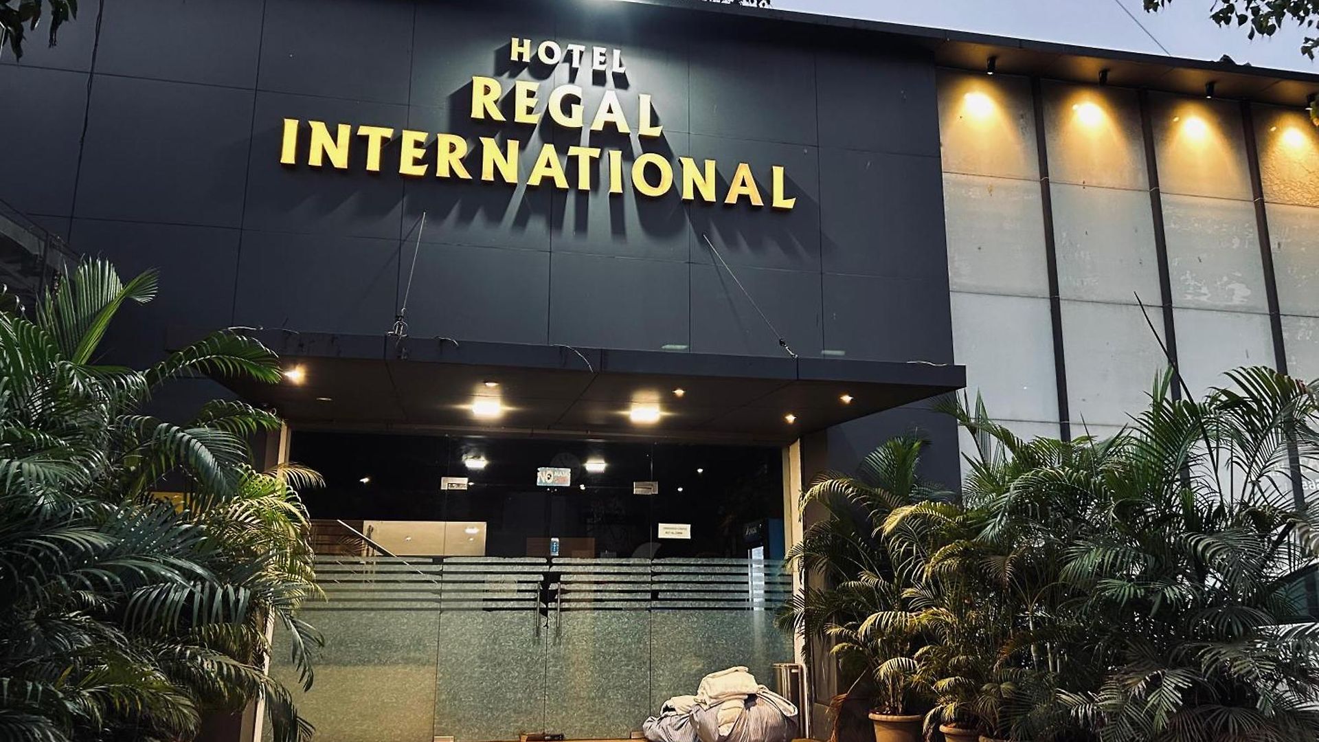 Regal International - Near International Airport Andheri East Hotel Mumbai