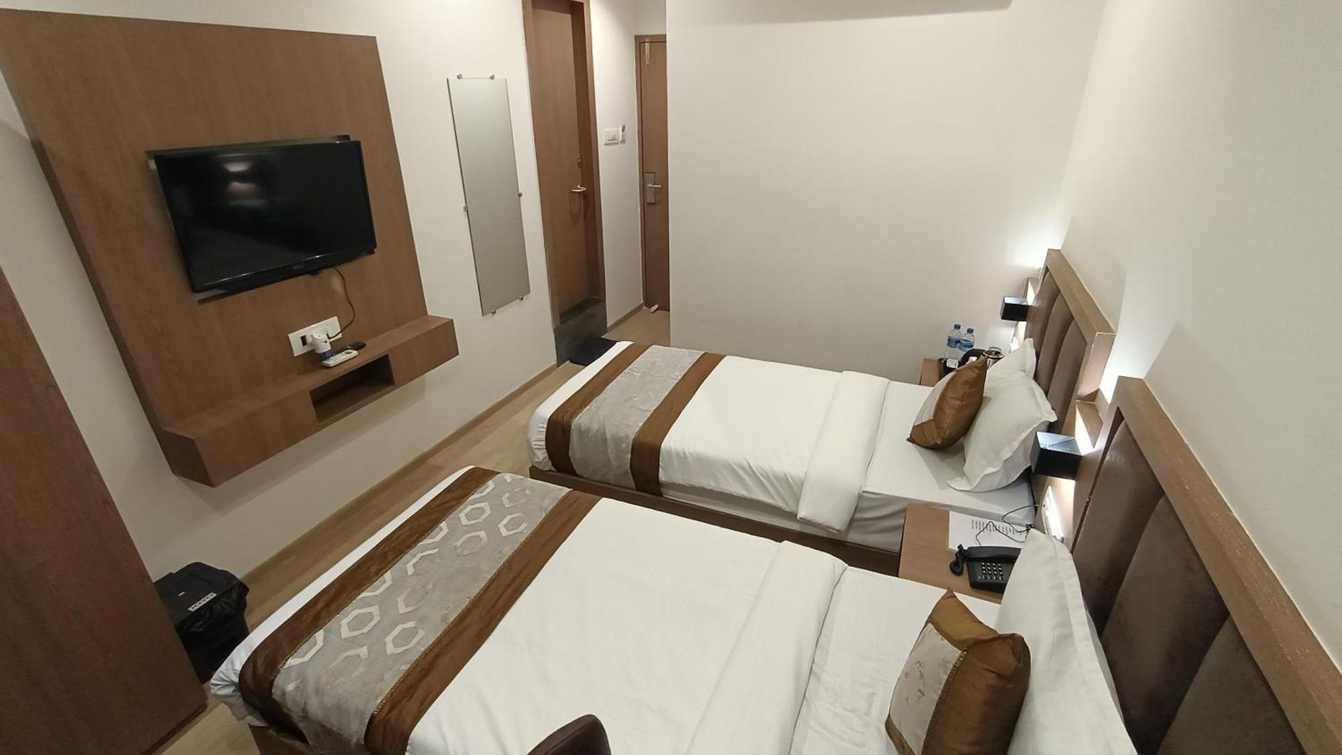 Beverly Palace Santacruz - Near Bkc - Airport T1 Hotel 3*