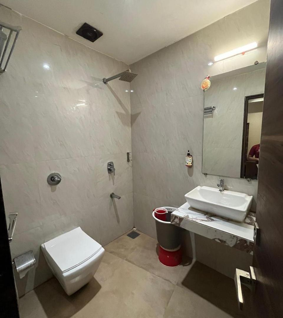 Shahi Darbar Terminal-2 Guest house Mumbai