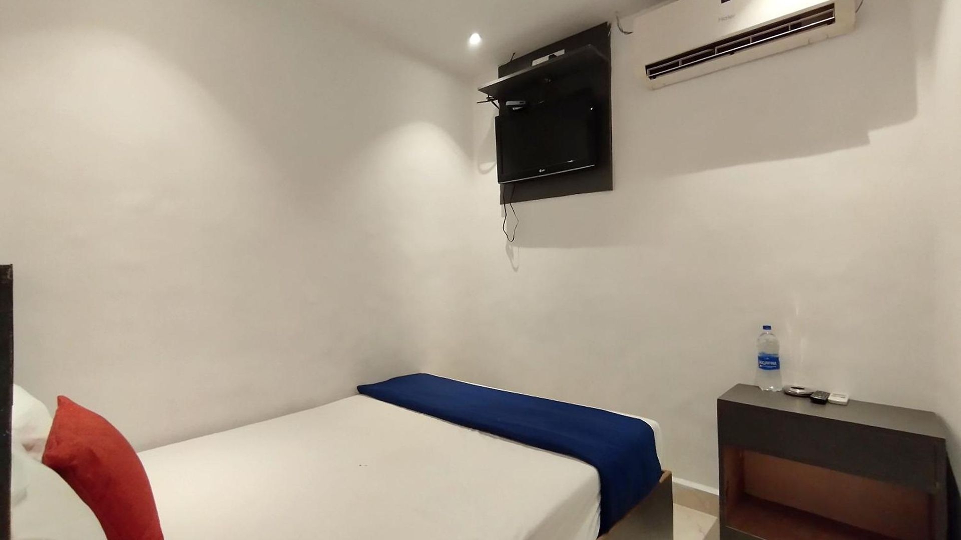 Hotel Aspen - Nr Airport Mumbai