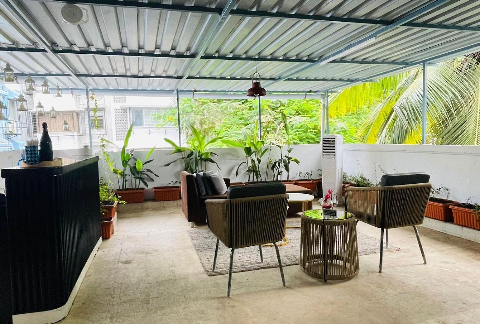 Luxe-bnb Near Airport Homestay *