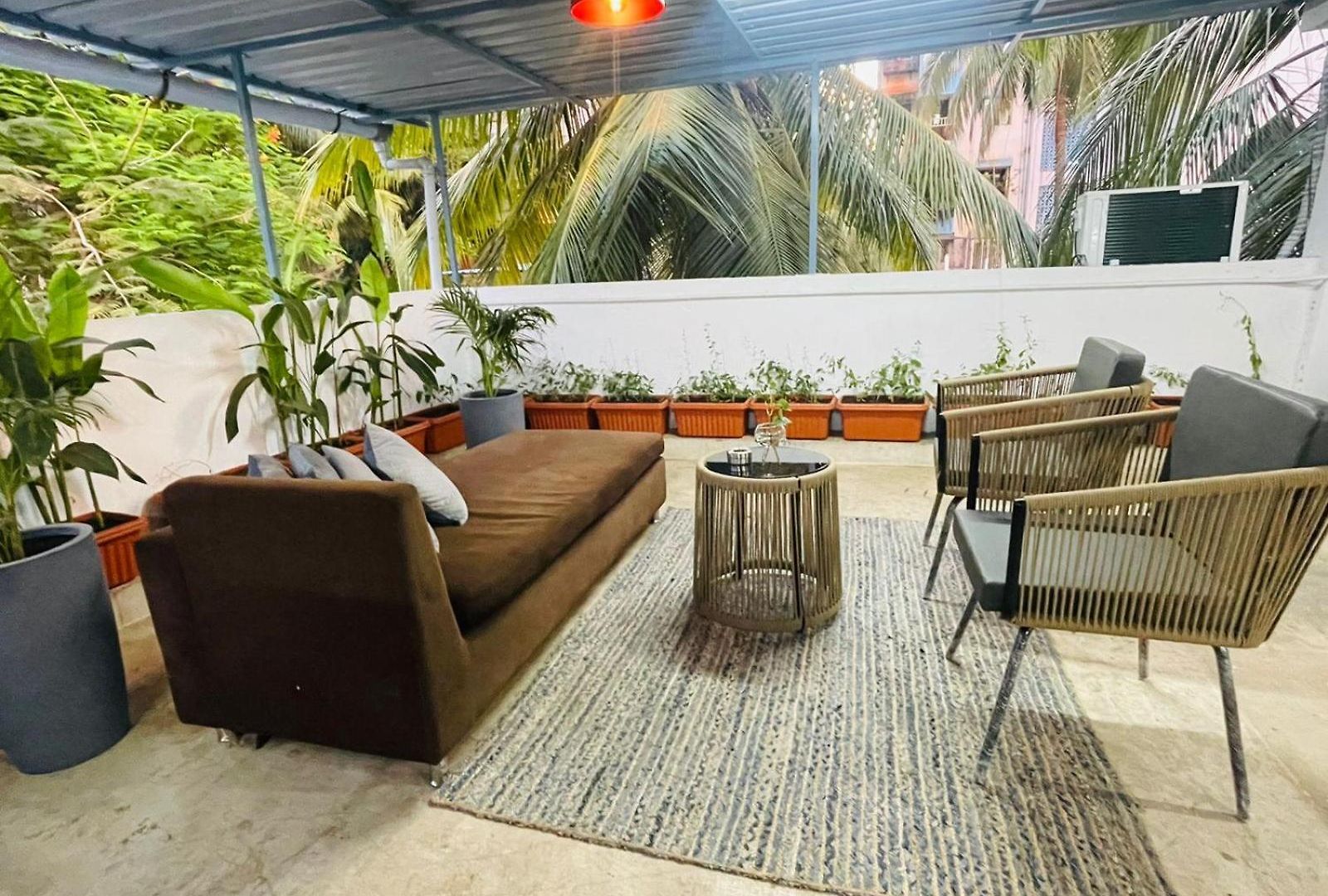 Homestay Luxe-bnb Near Airport