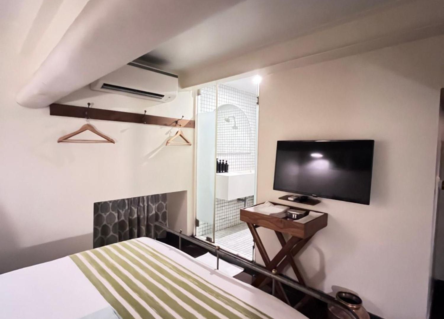 Hotel Abode 3*