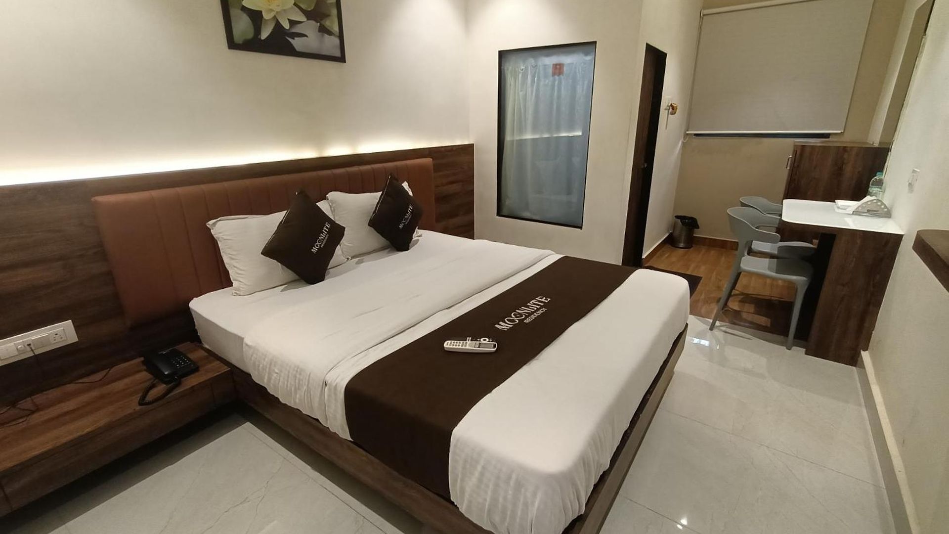 Moon Lite Residency - Marve Road Malad West - Premium Couple Friendly Hotel Mumbai