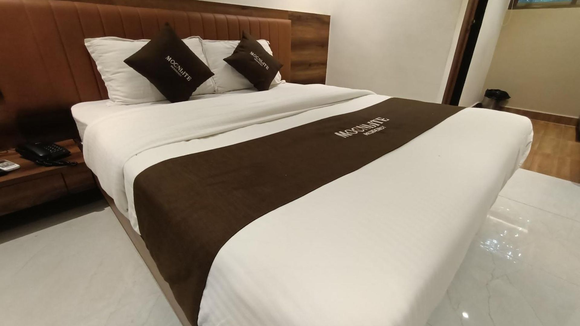 Moon Lite Residency - Marve Road Malad West - Premium Couple Friendly 2* Mumbai