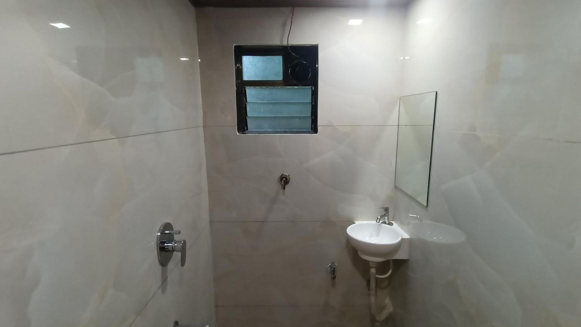 Moon Lite Residency - Marve Road Malad West - Premium Couple Friendly Hotel 2*