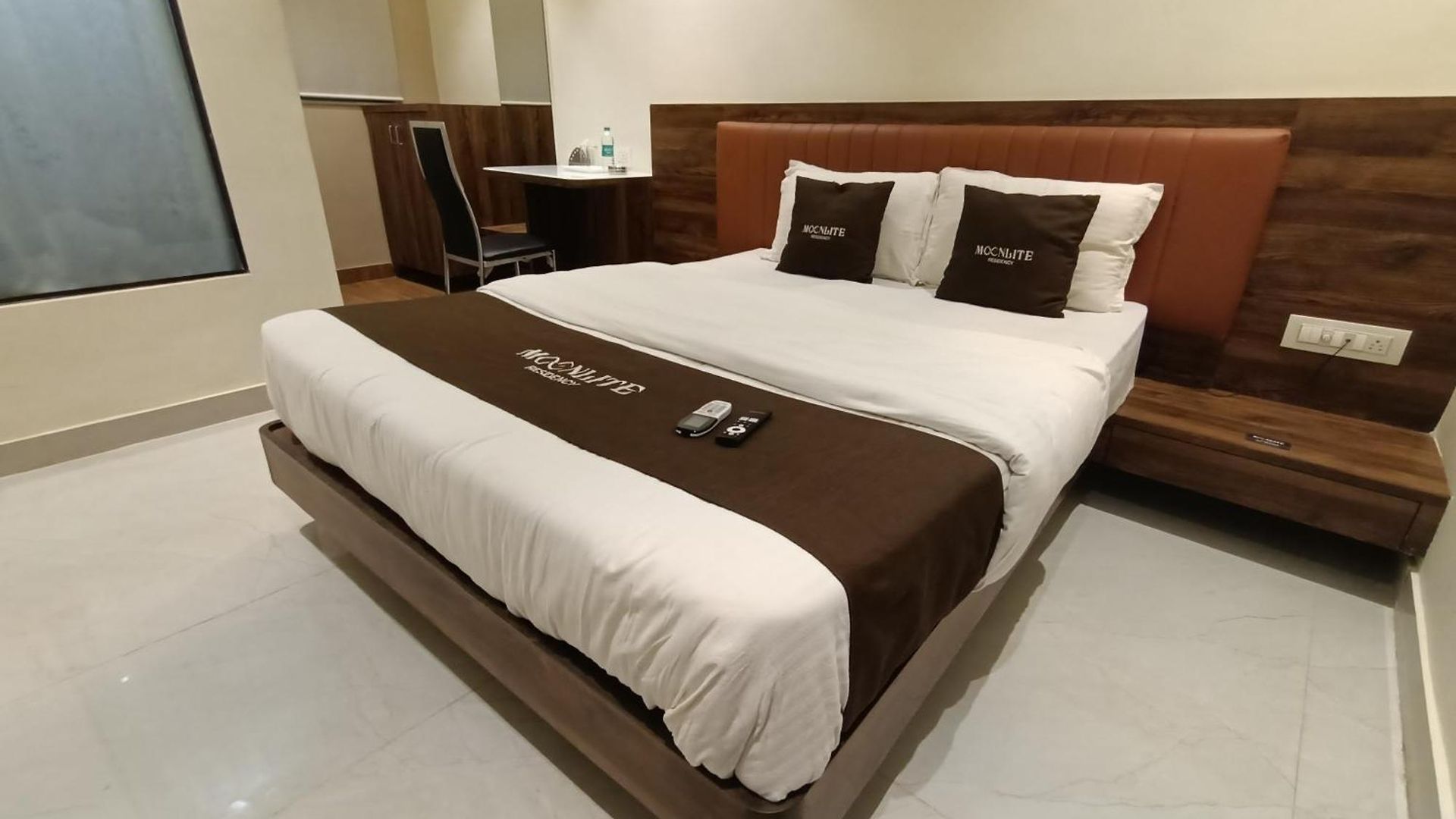 Moon Lite Residency - Marve Road Malad West - Premium Couple Friendly 2* Mumbai