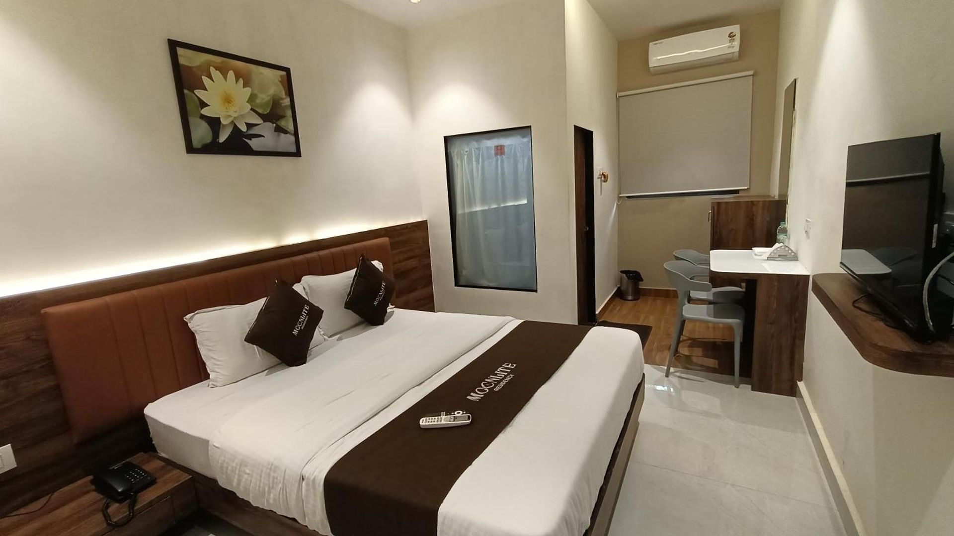 Moon Lite Residency - Marve Road Malad West - Premium Couple Friendly Hotel 2*