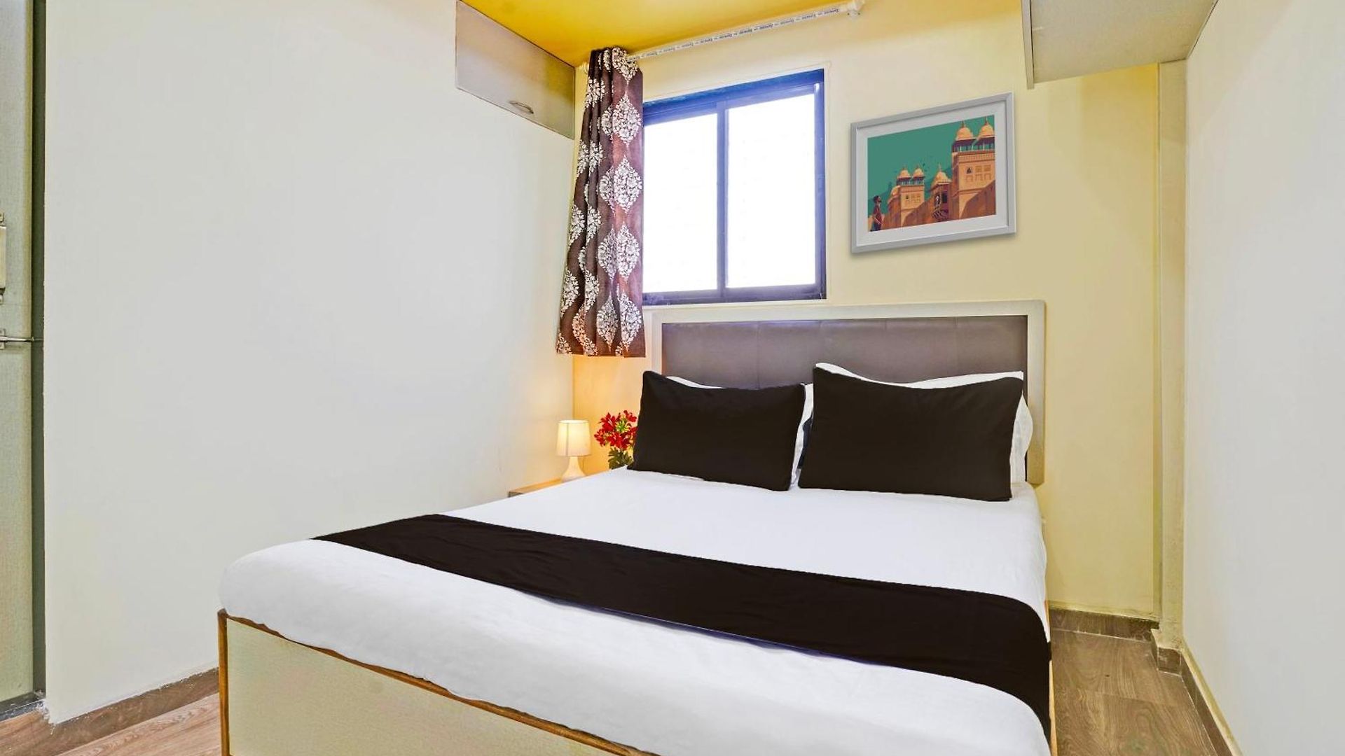 Hotel O Tanvi *