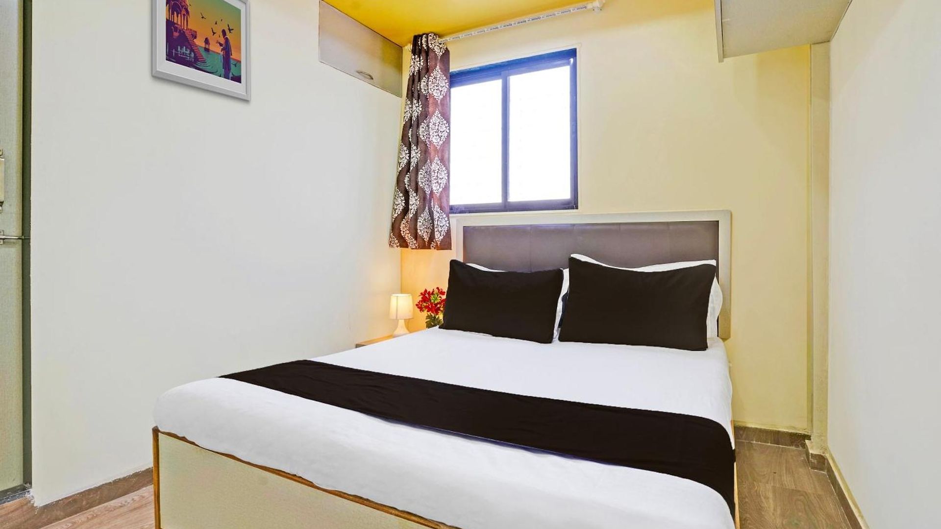 Hotel O Tanvi
