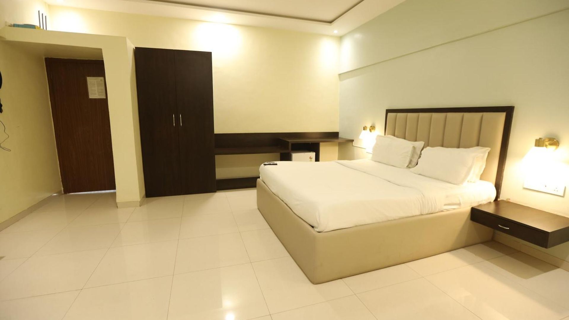 Hotel Country By Kempinski And - International Airport