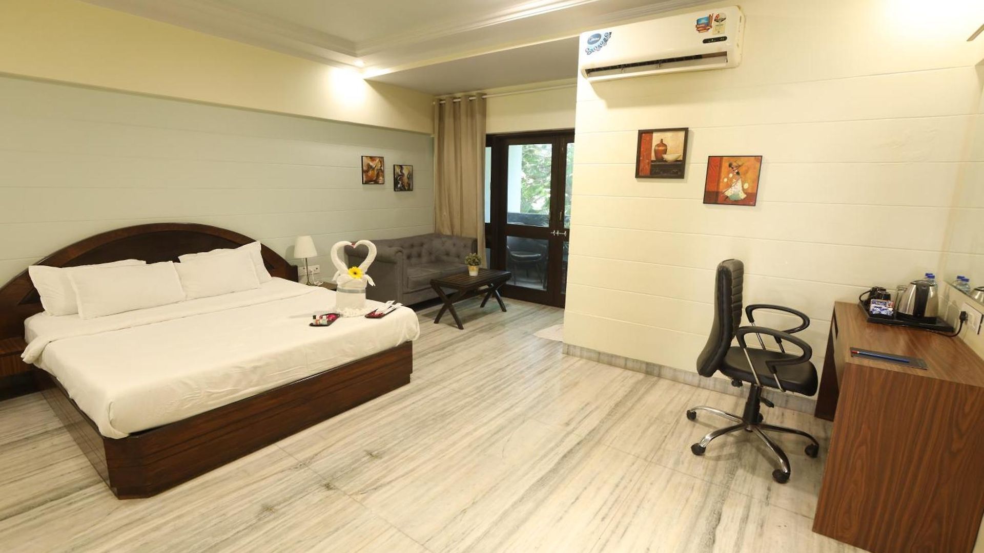 Country By Kempinski And - International Airport Hotel 3*