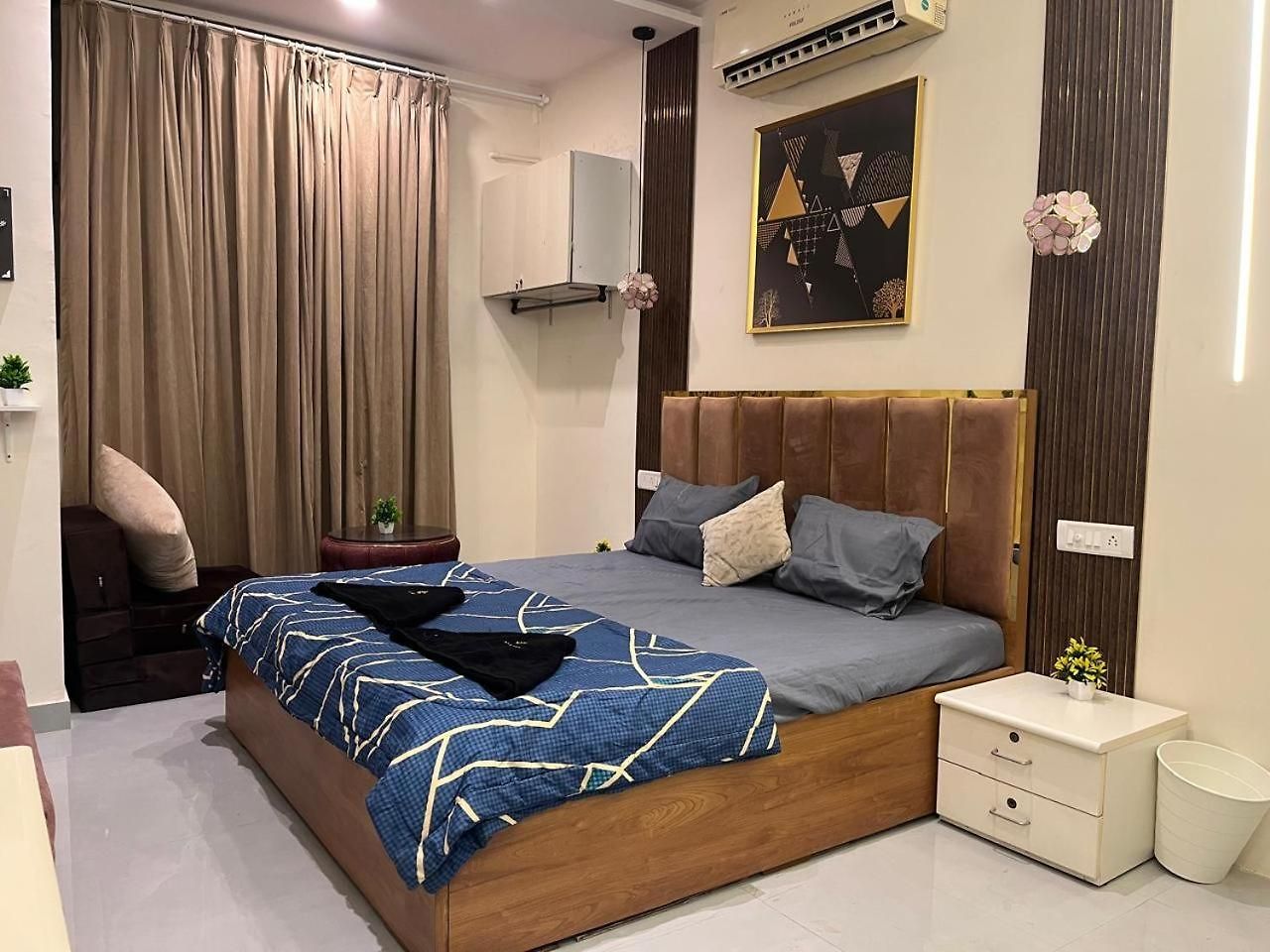 Ivy Splendour Private B, Oshiwara Mumbai