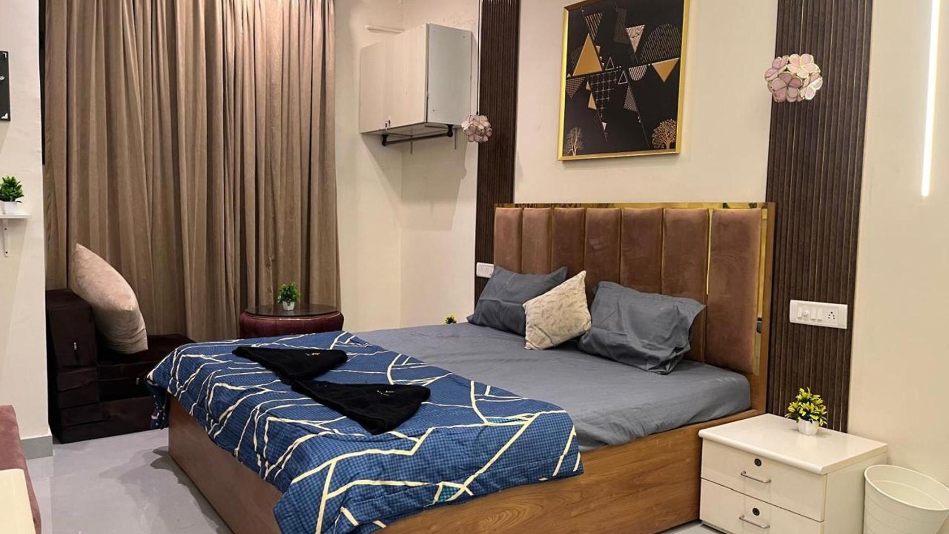 Ivy Splendour Private B, Oshiwara * Mumbai