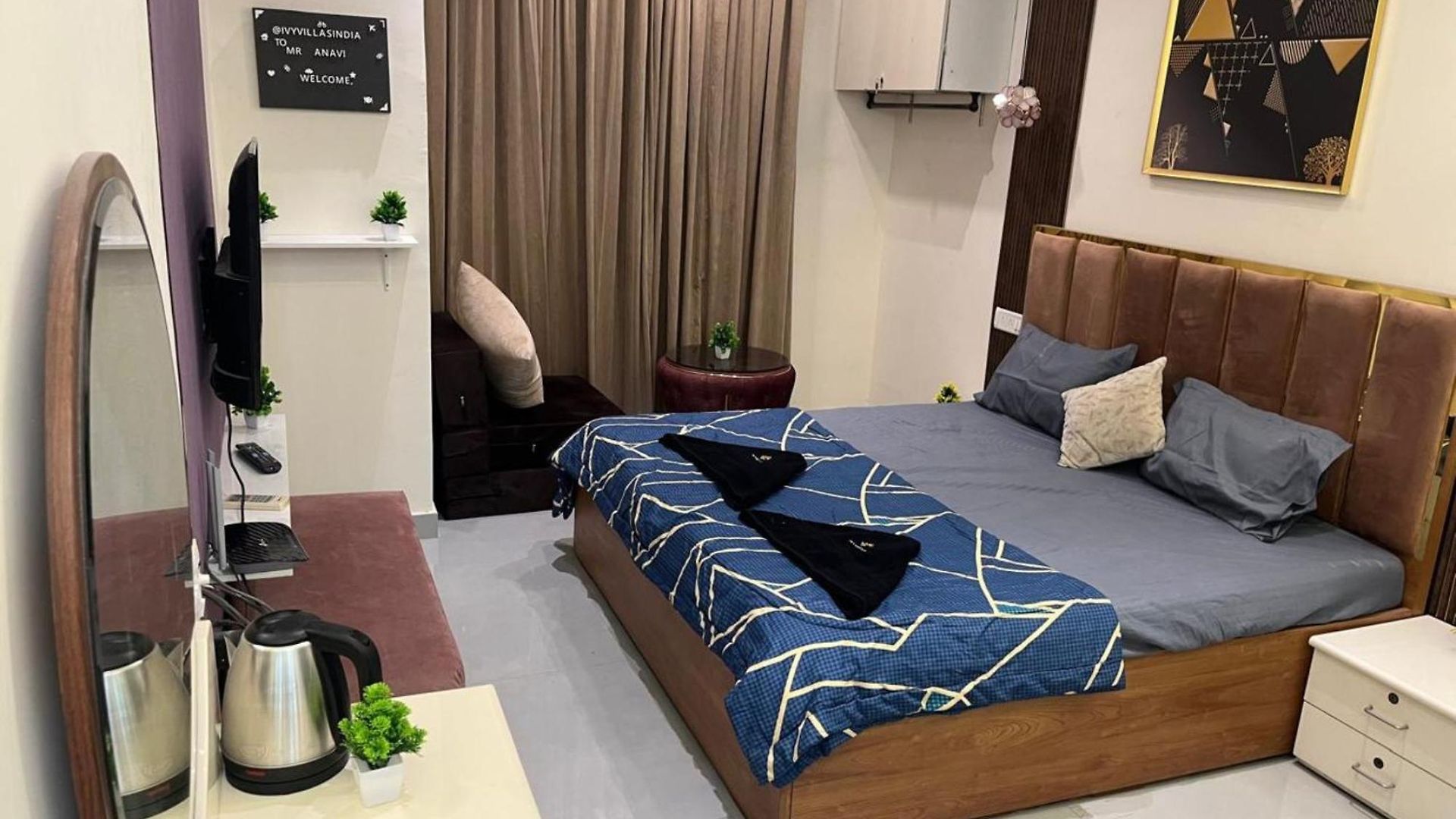 Ivy Splendour Private B, Oshiwara Apartment