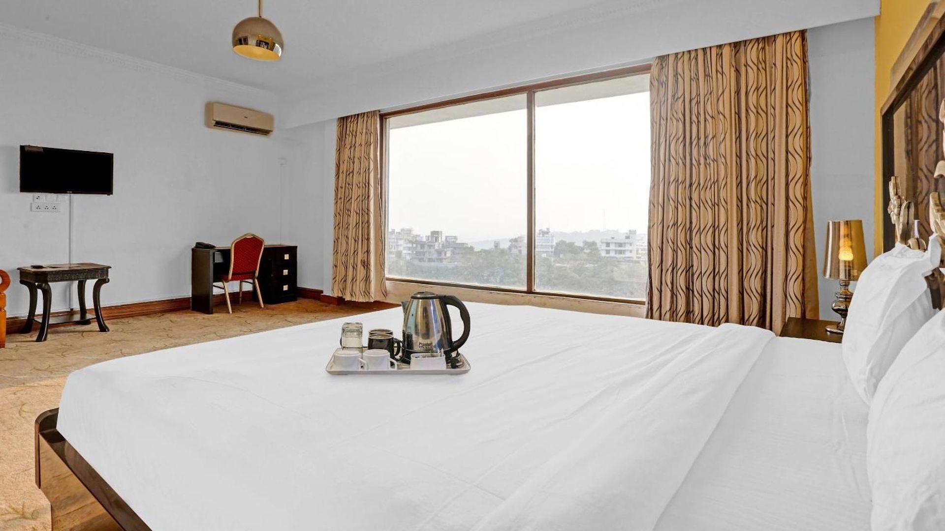 Townhouse Royal Palms Hotel Mumbai