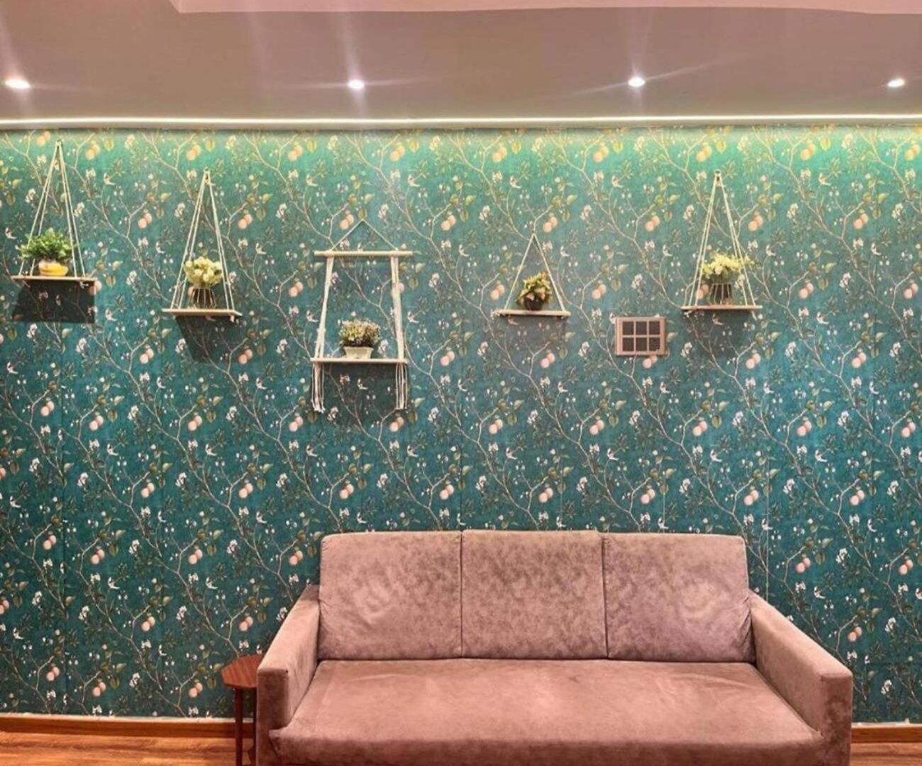 Glitz The Pacific - Nr Solitaire Corporate Park Guest house Mumbai