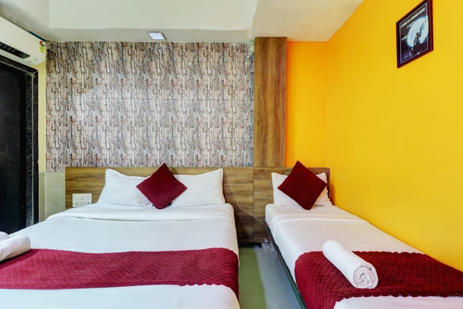 Guest house Icon Near T-2 International Airport Mumbai