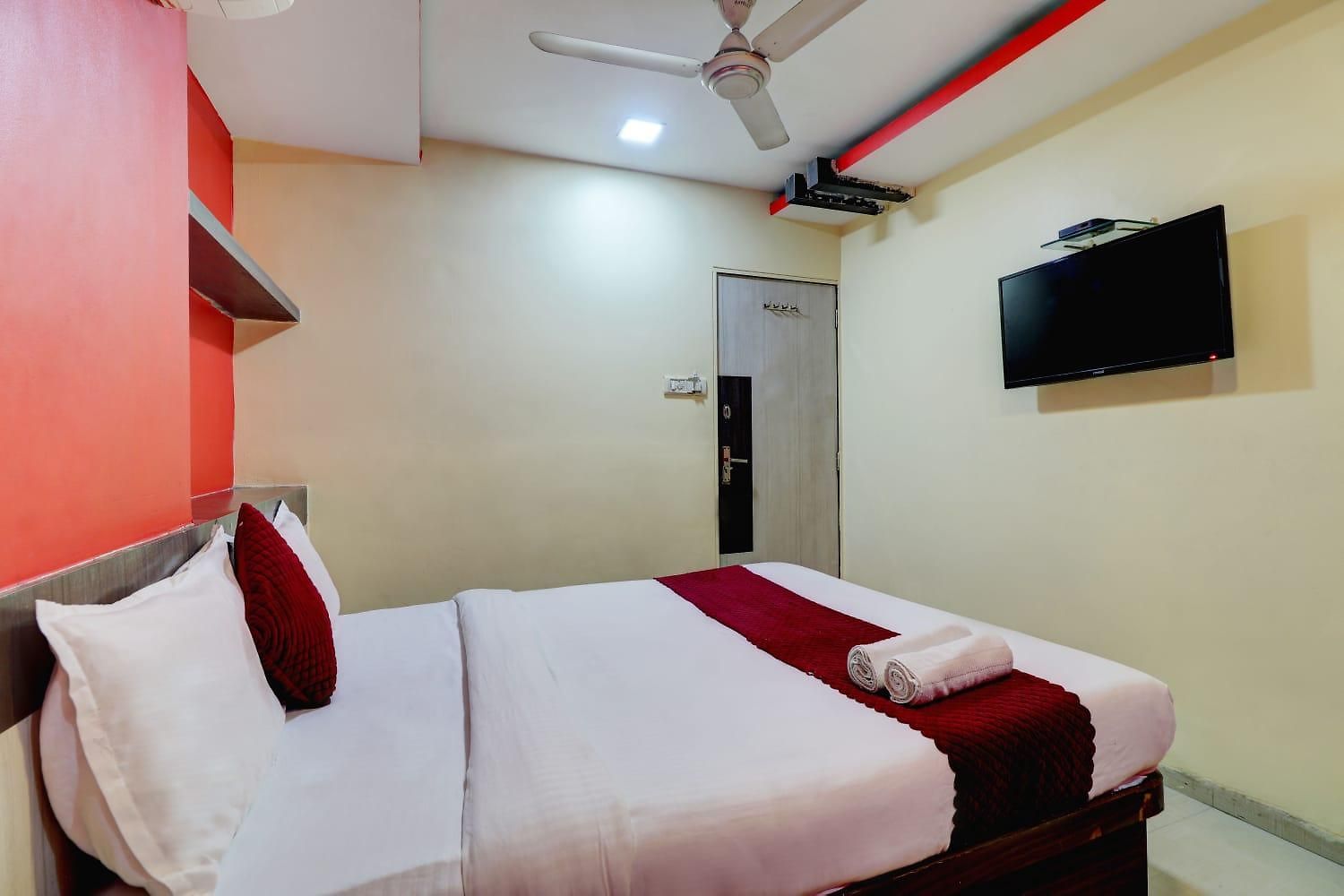 Guest house Icon Near T-2 International Airport