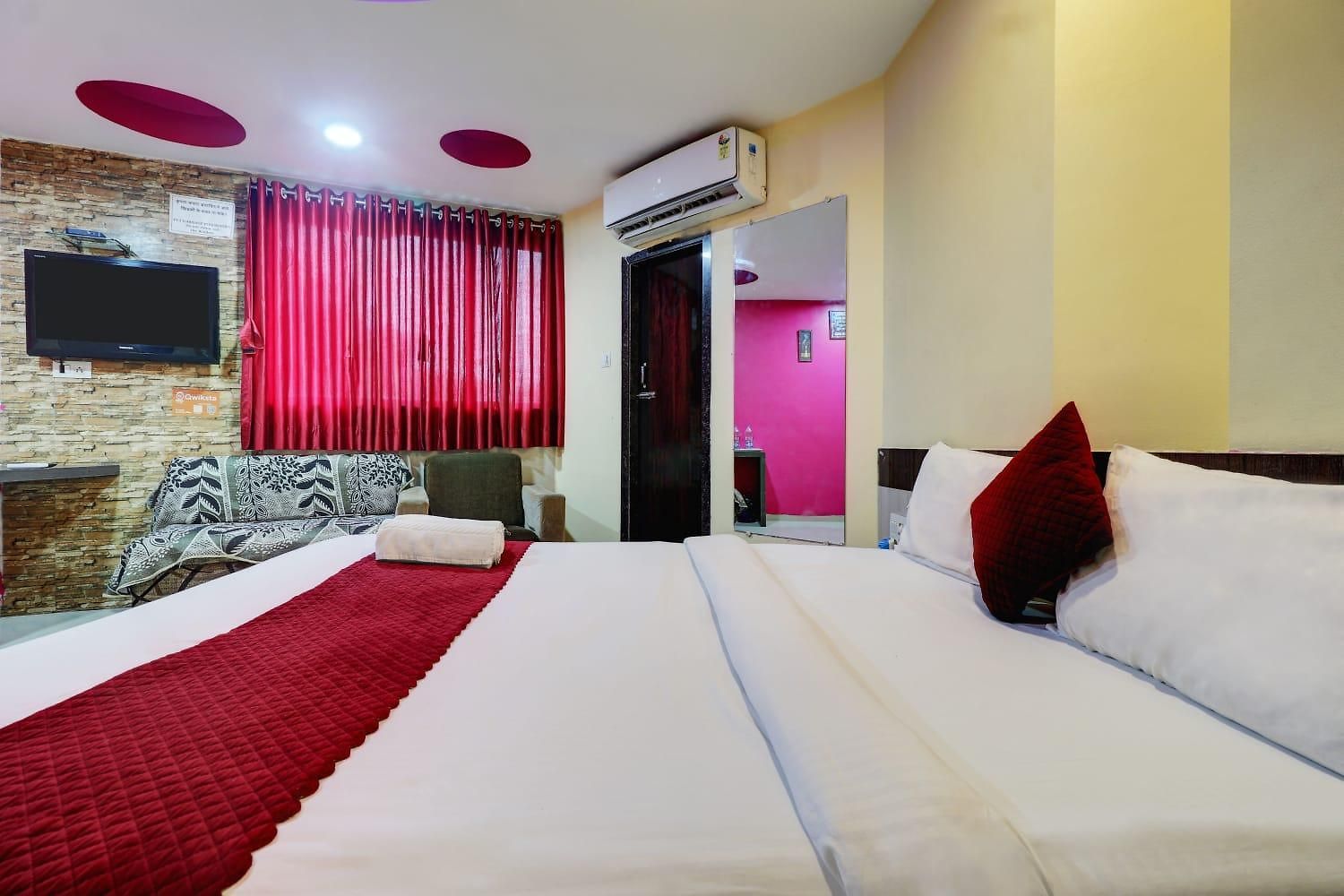 Icon Near T-2 International Airport Guest house Mumbai