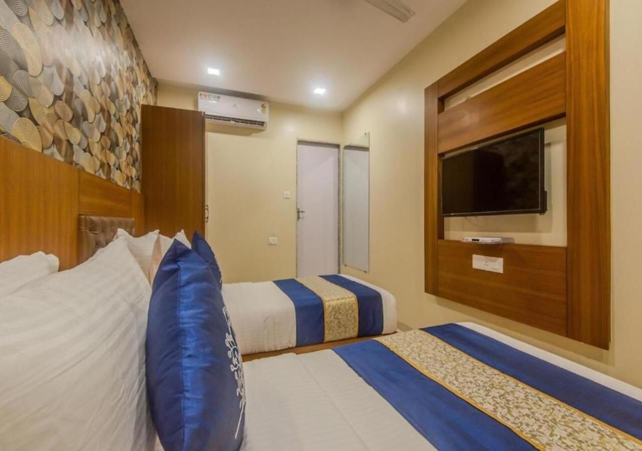 Hotel Arton Regency - Near International Airport Mumbai