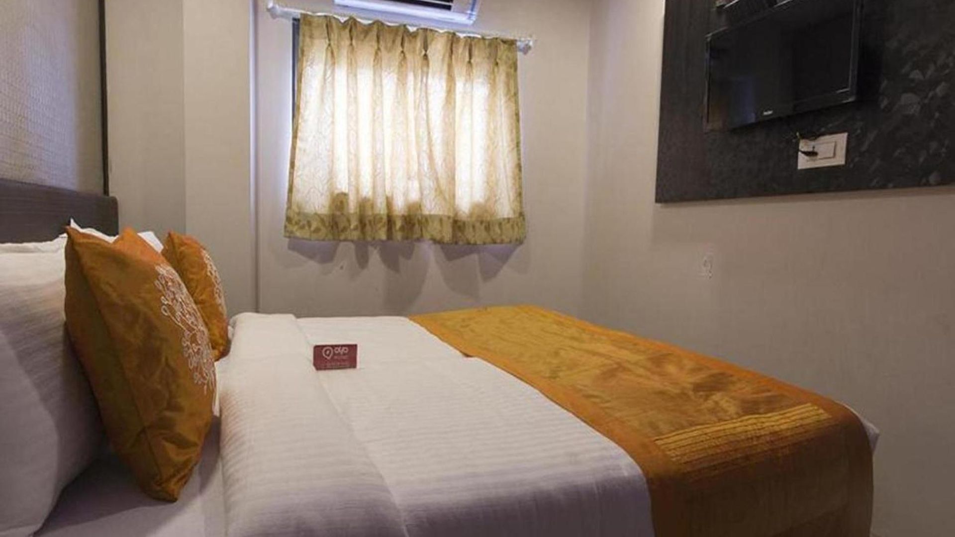 Hotel Golden Sagar - Kurla Mumbai