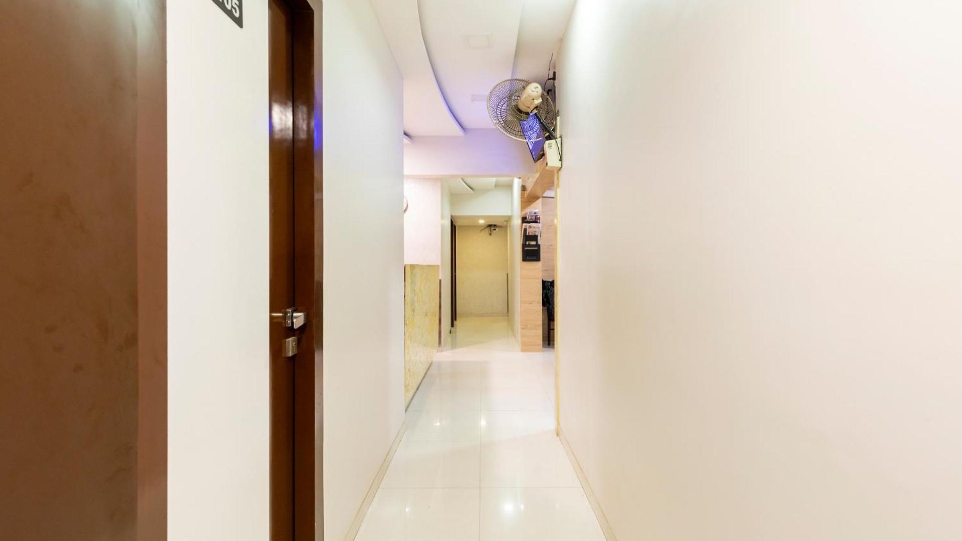 Embassy Park - Bkc 2*