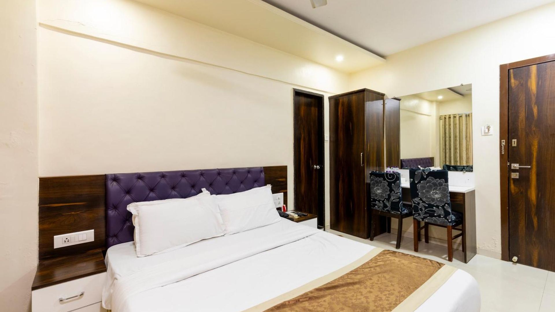 Embassy Park - Bkc Hotel Mumbai