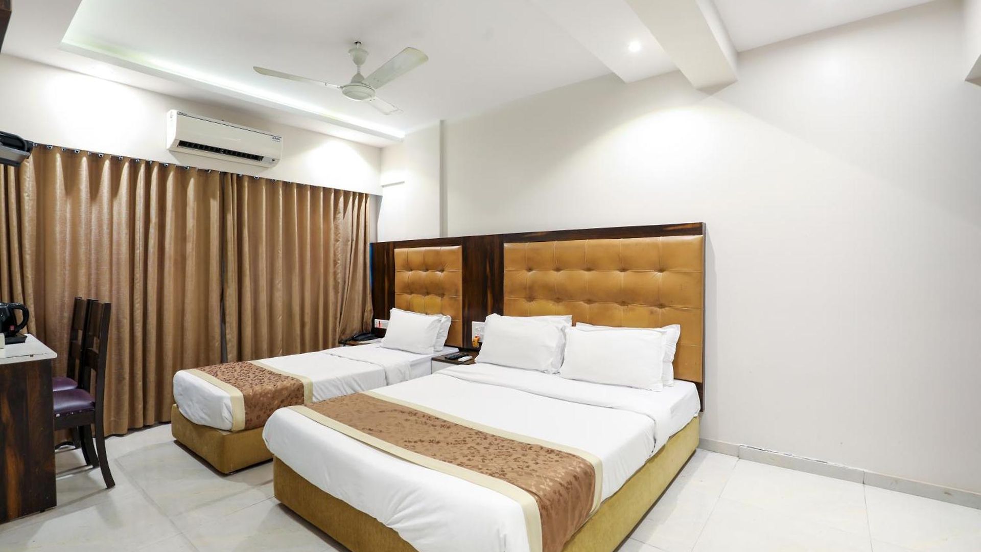 Embassy Park - Bkc 2*