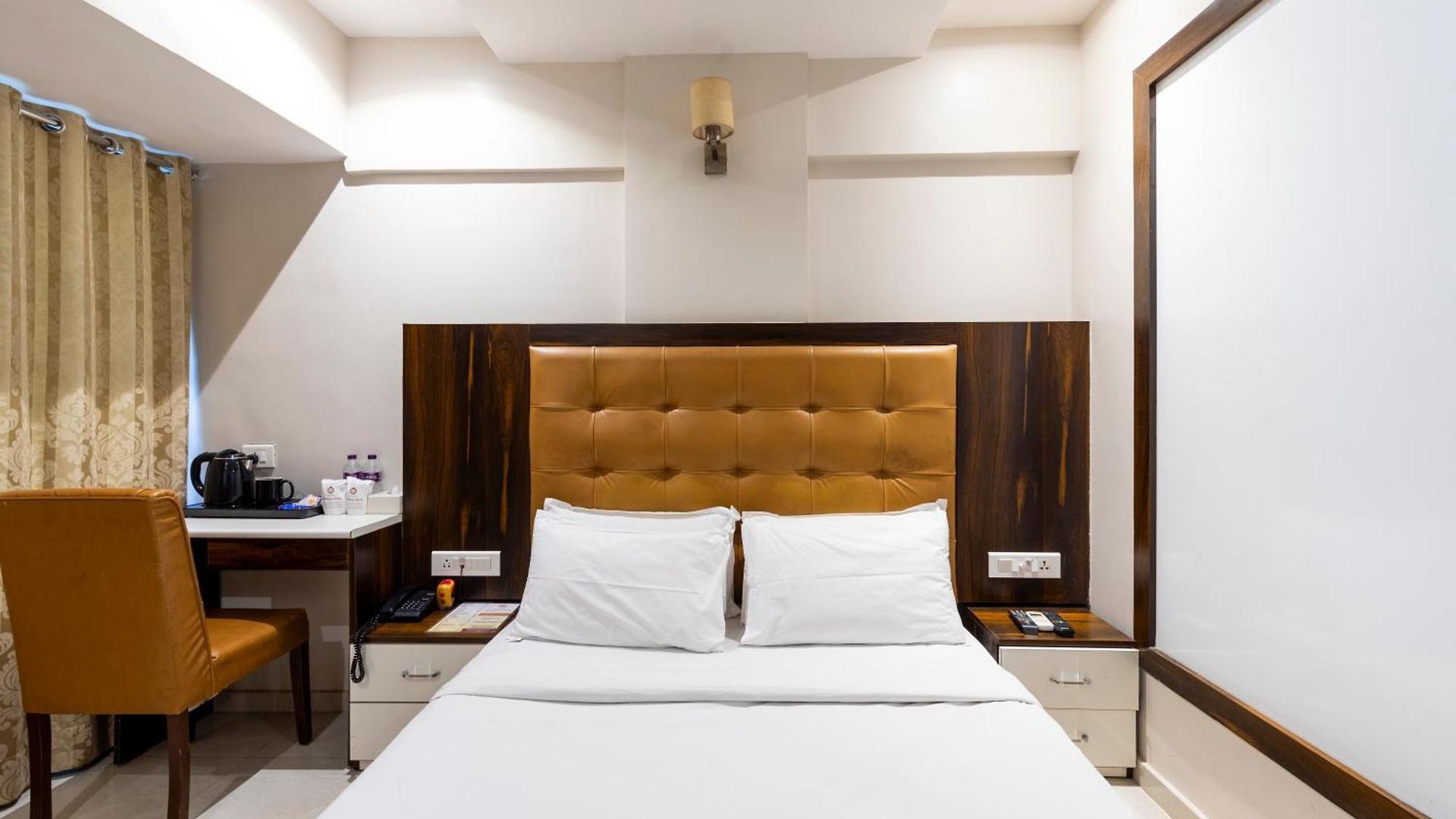 Embassy Park - Bkc Hotel 2*
