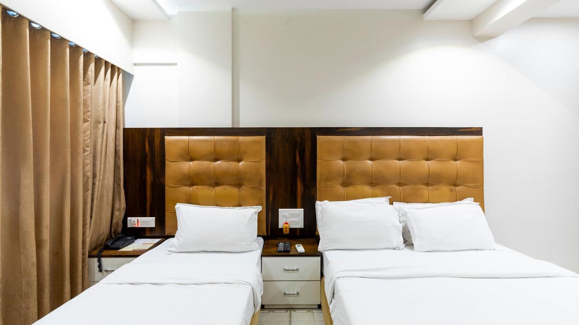 Embassy Park - Bkc 2*