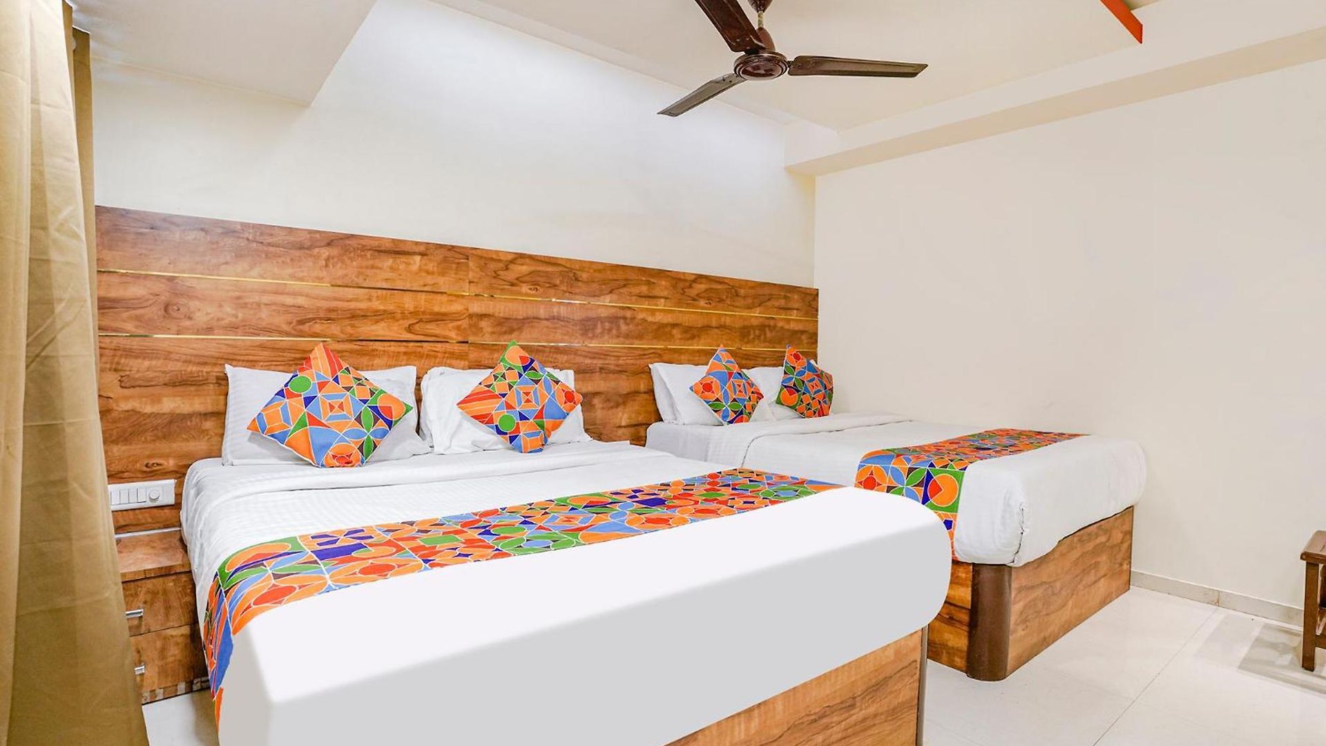 Fabhotel Amber Crop Hotel