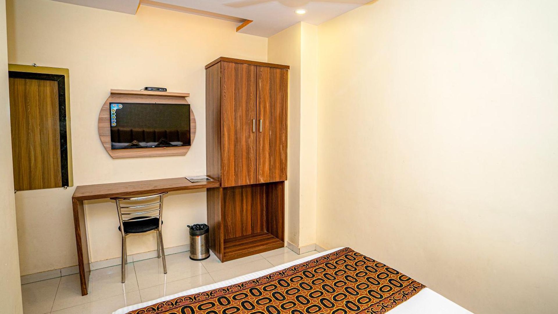 Hill Park Hotel Mumbai