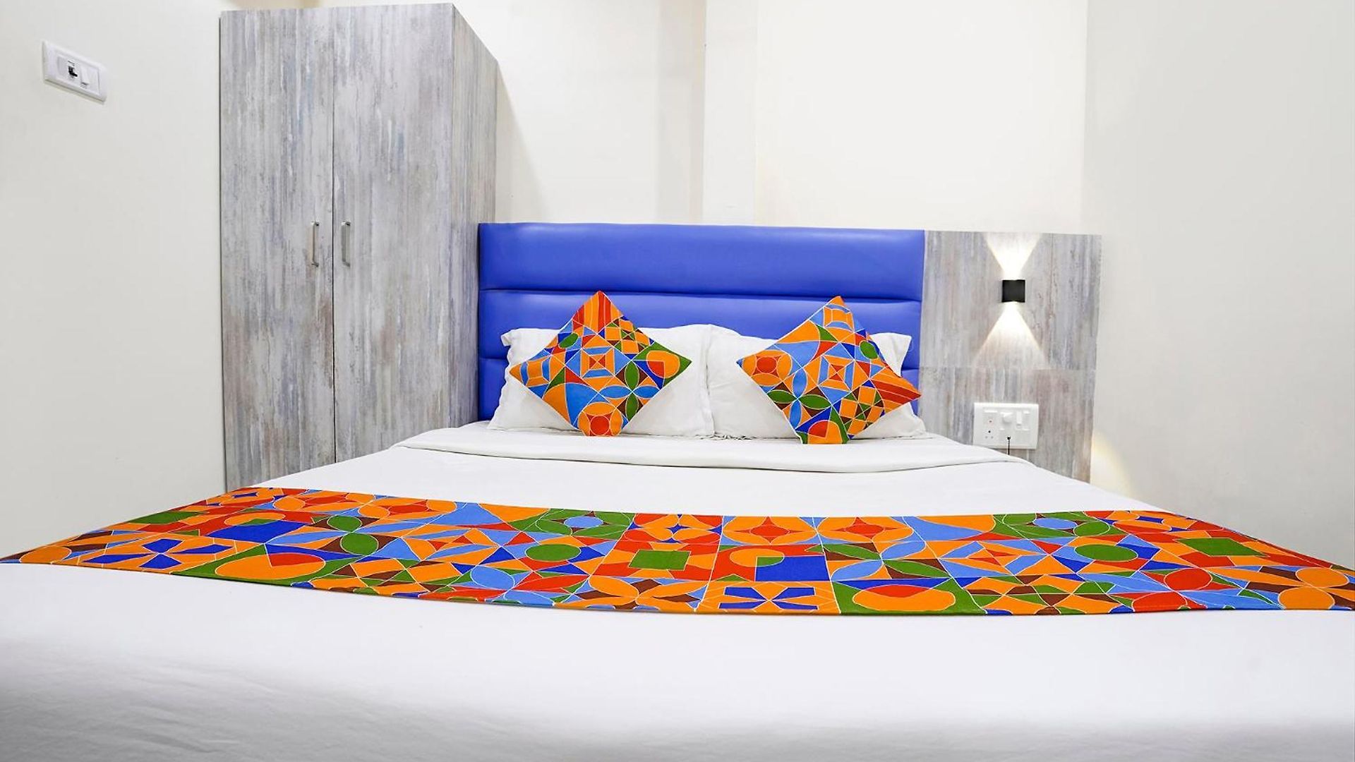 Hotel Fabhotel Good Luck Residency