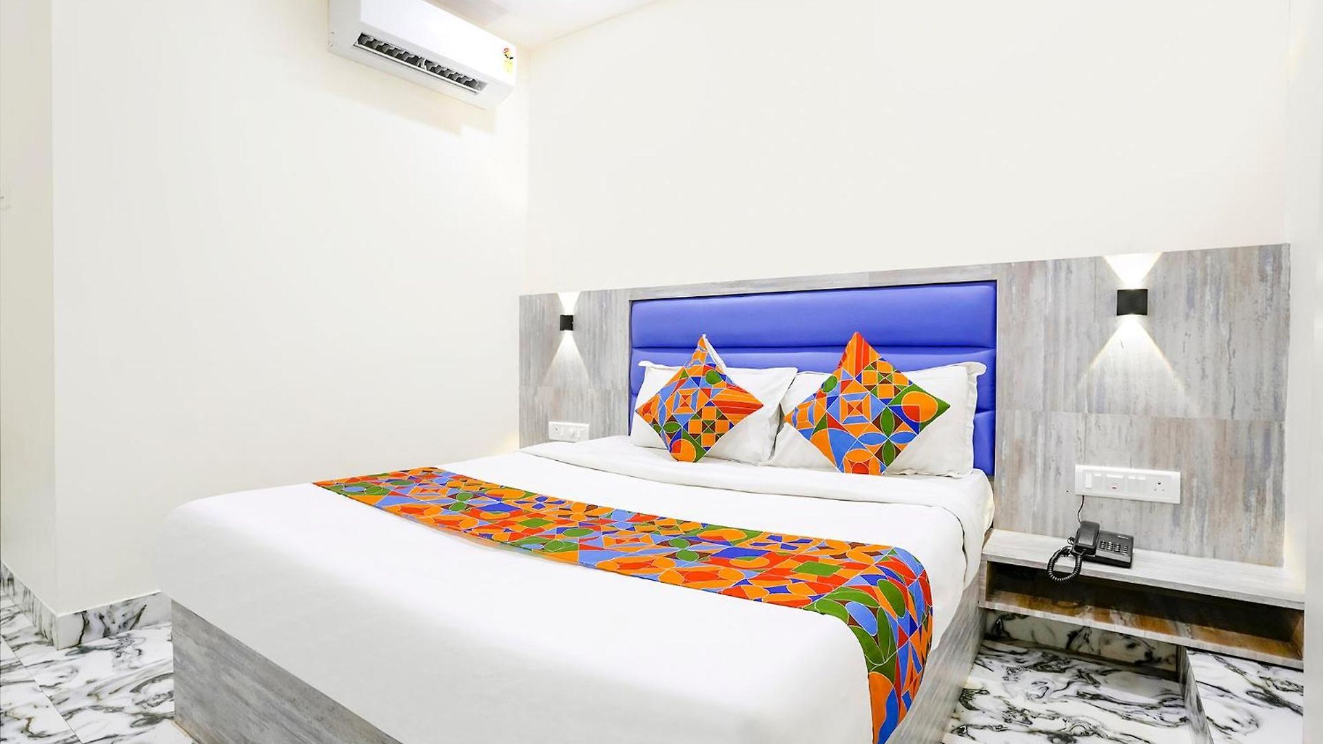 Hotel Fabhotel Good Luck Residency 3*