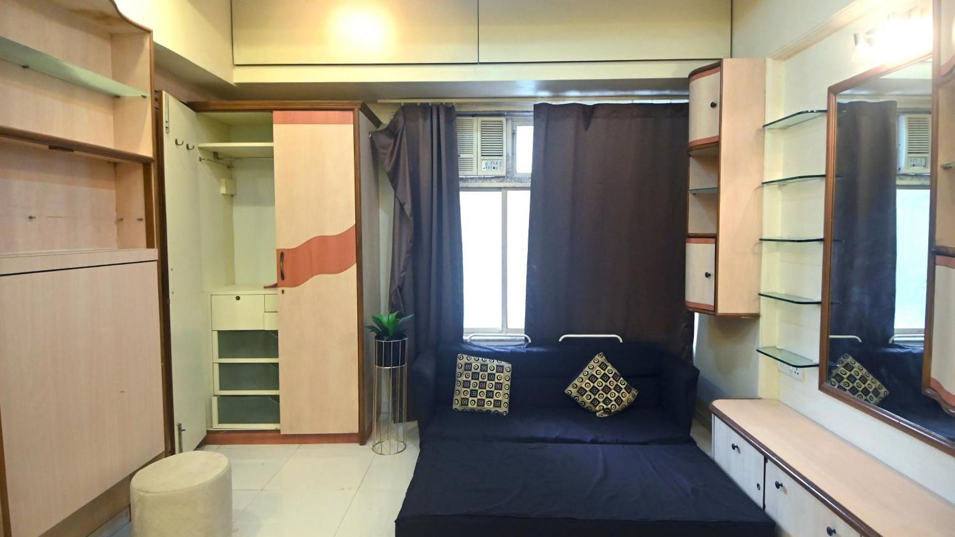 Apartment Cosy In Sobo Mumbai