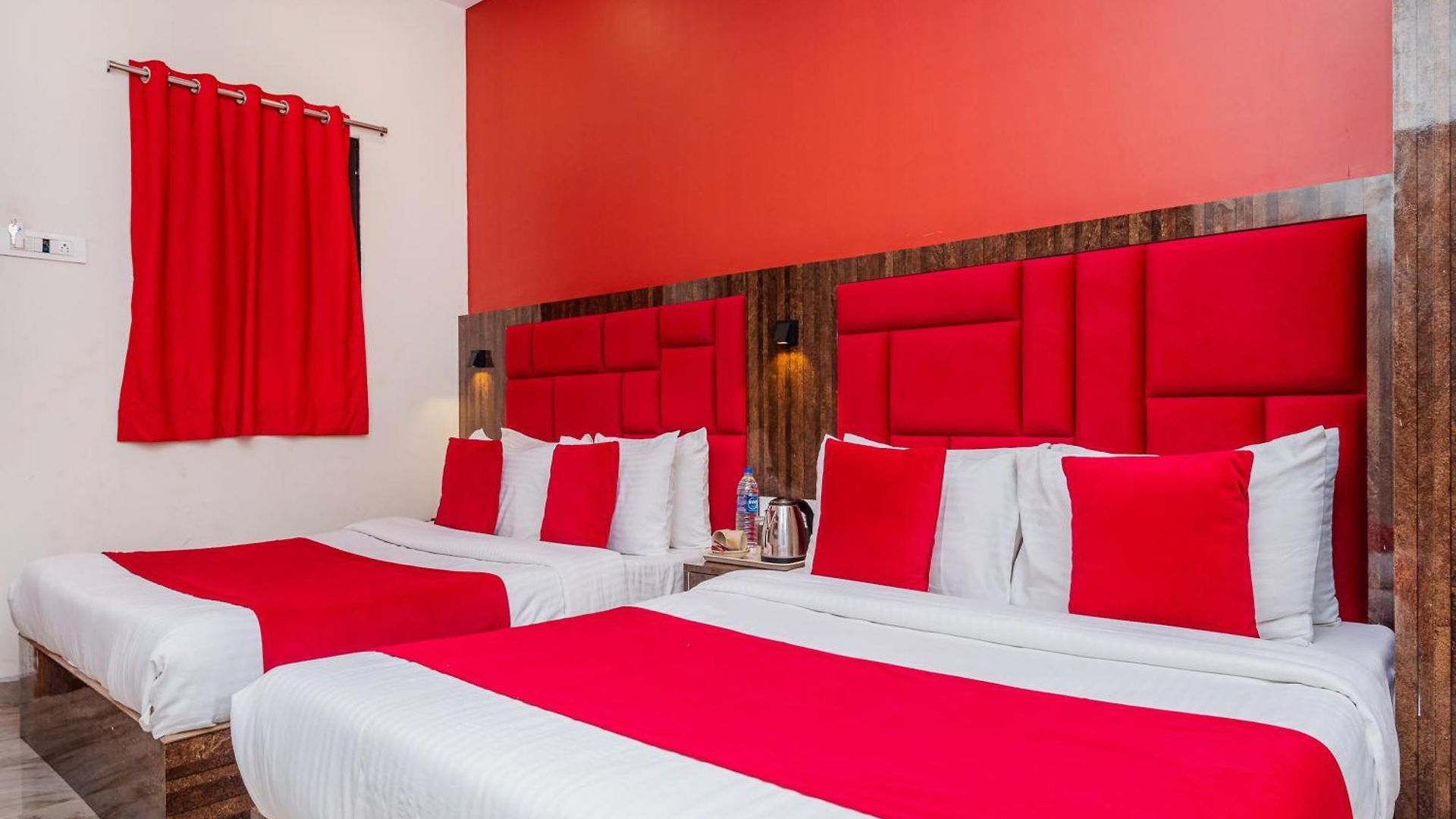 Priceless Exhibition Centre Goregaon West Hotel