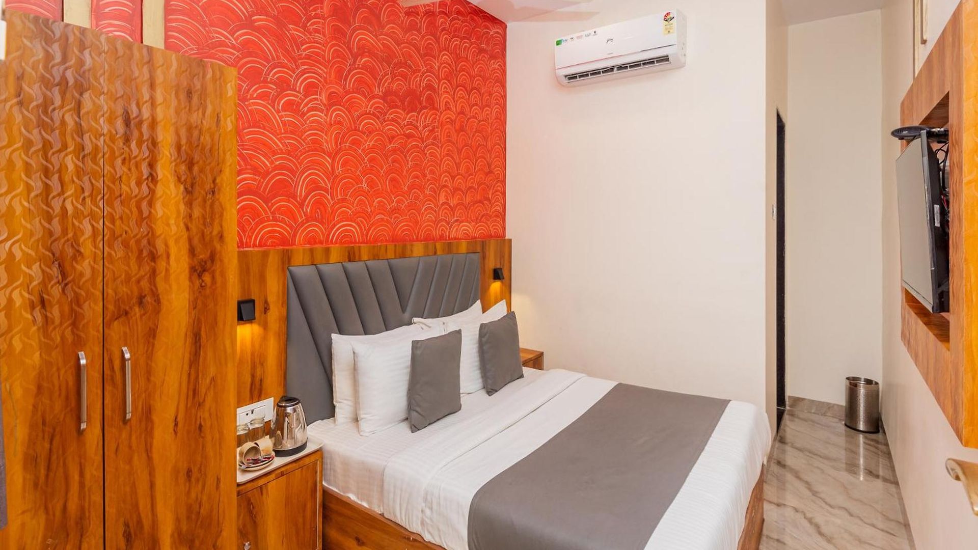 Priceless Exhibition Centre Goregaon West 2* Mumbai